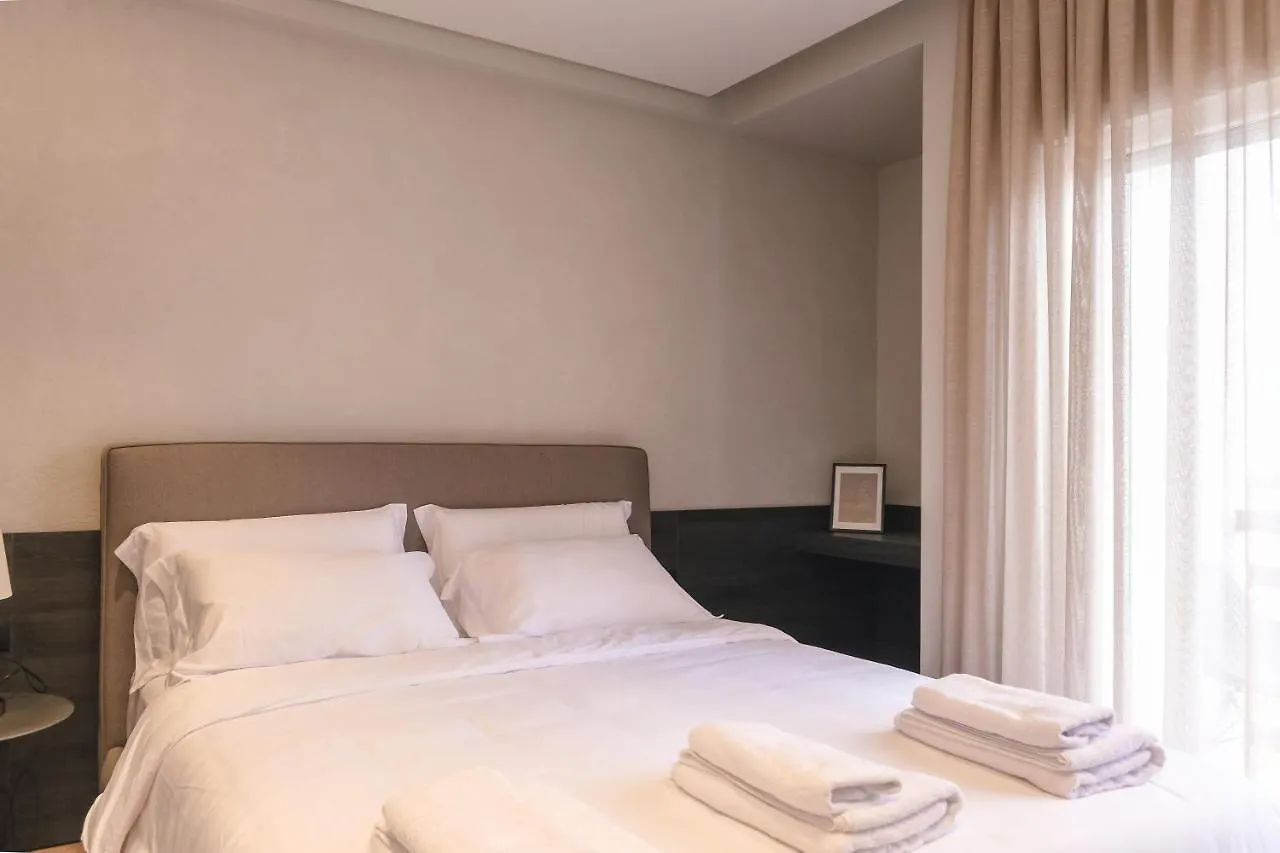 Two Steps Apartments Tirana 0*,
